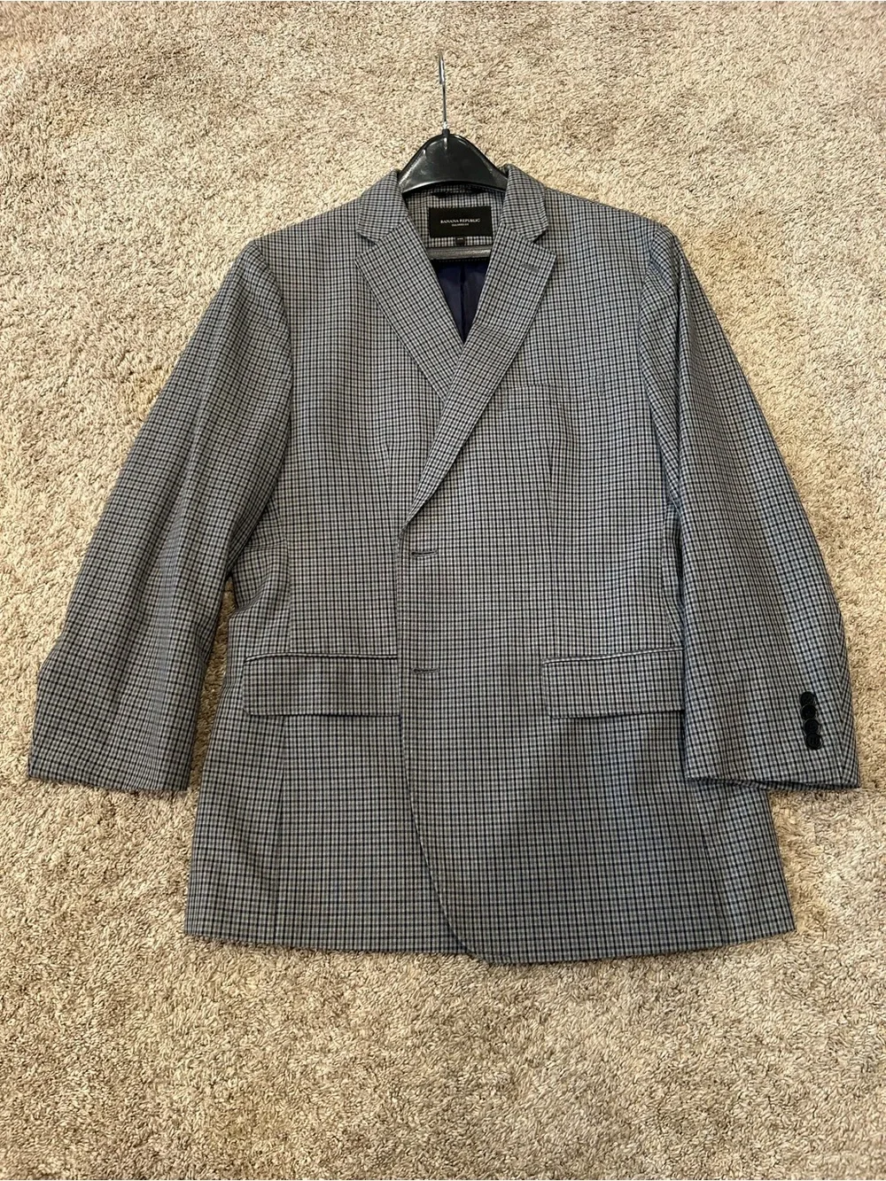 Banana Republic Men's Checked Sport Coat in Gray and Navy 44R